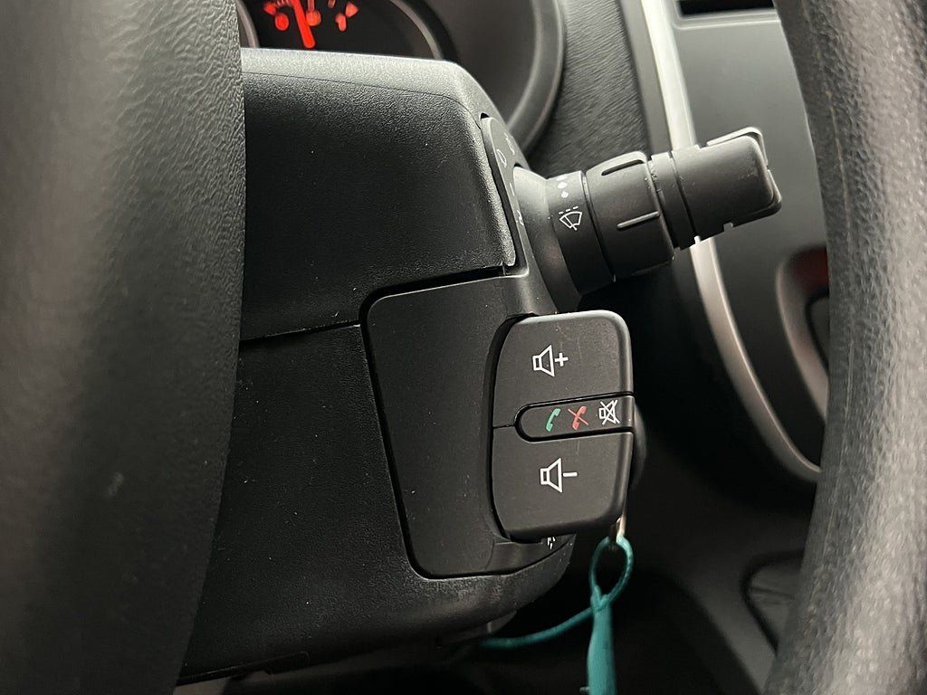 Vehicle Image 26