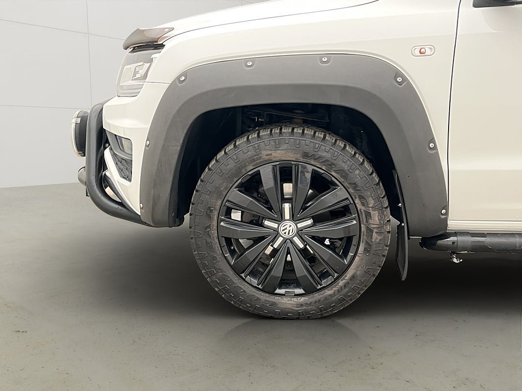 Vehicle Image 32