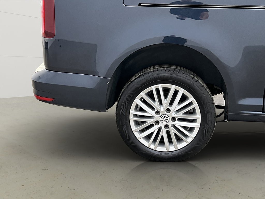 Vehicle Image 33