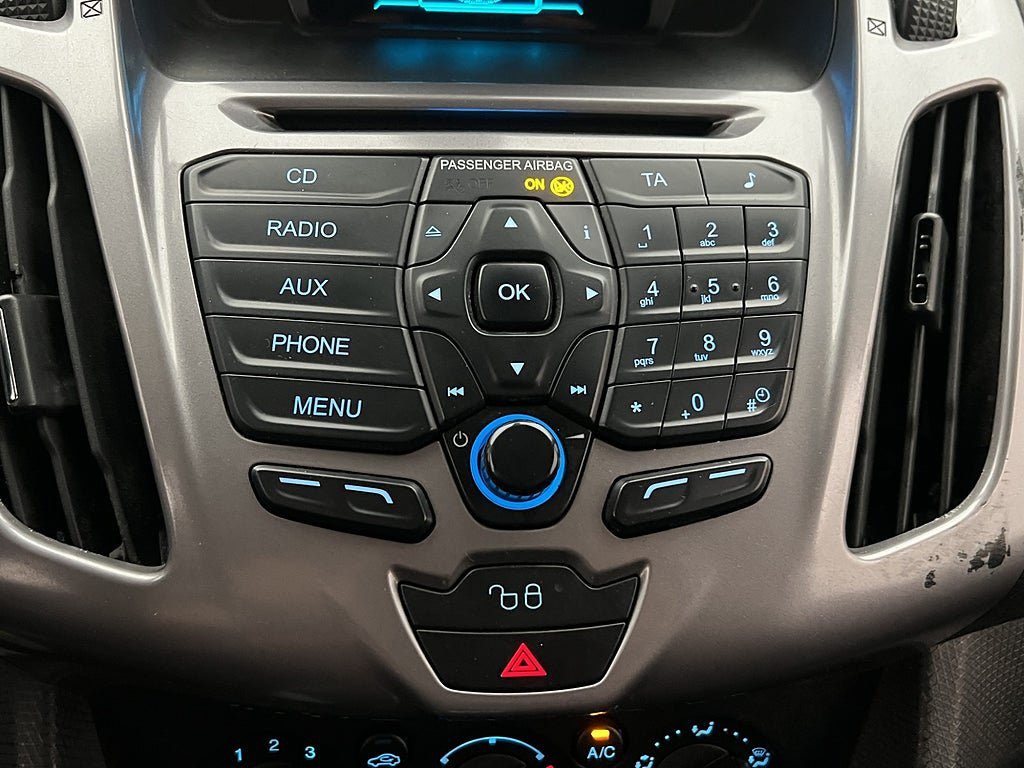 Vehicle Image 24