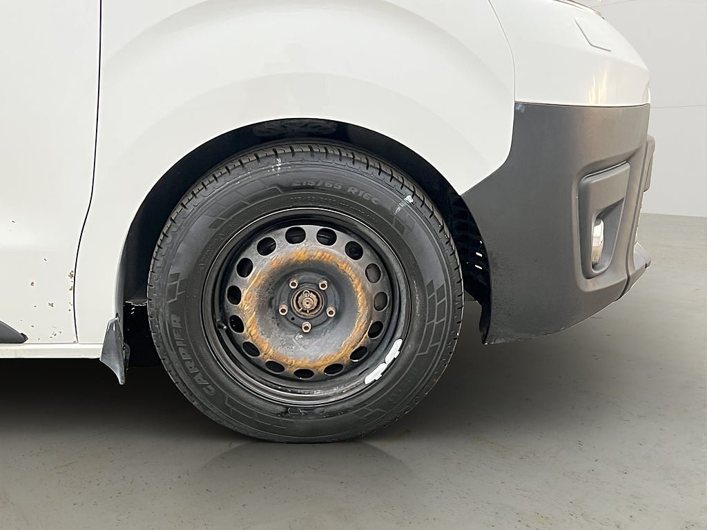 Vehicle Image 33