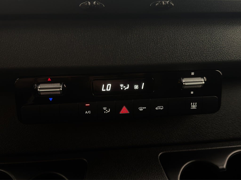 Vehicle Image 27