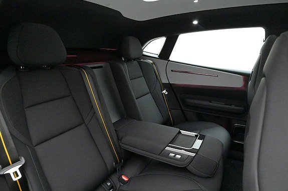 Vehicle Image 24