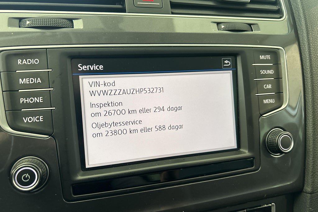 Vehicle Image 24
