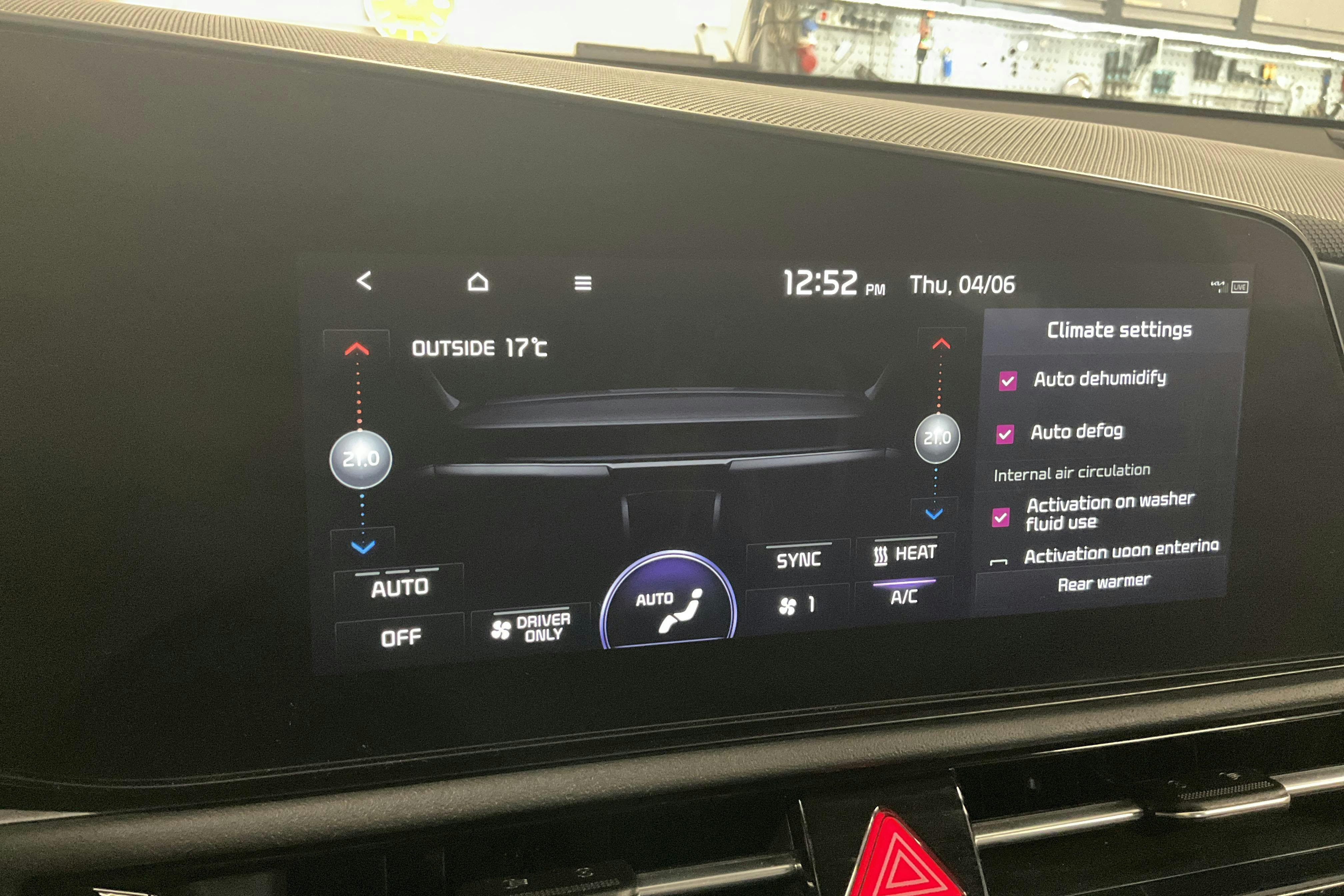 Vehicle Image 14