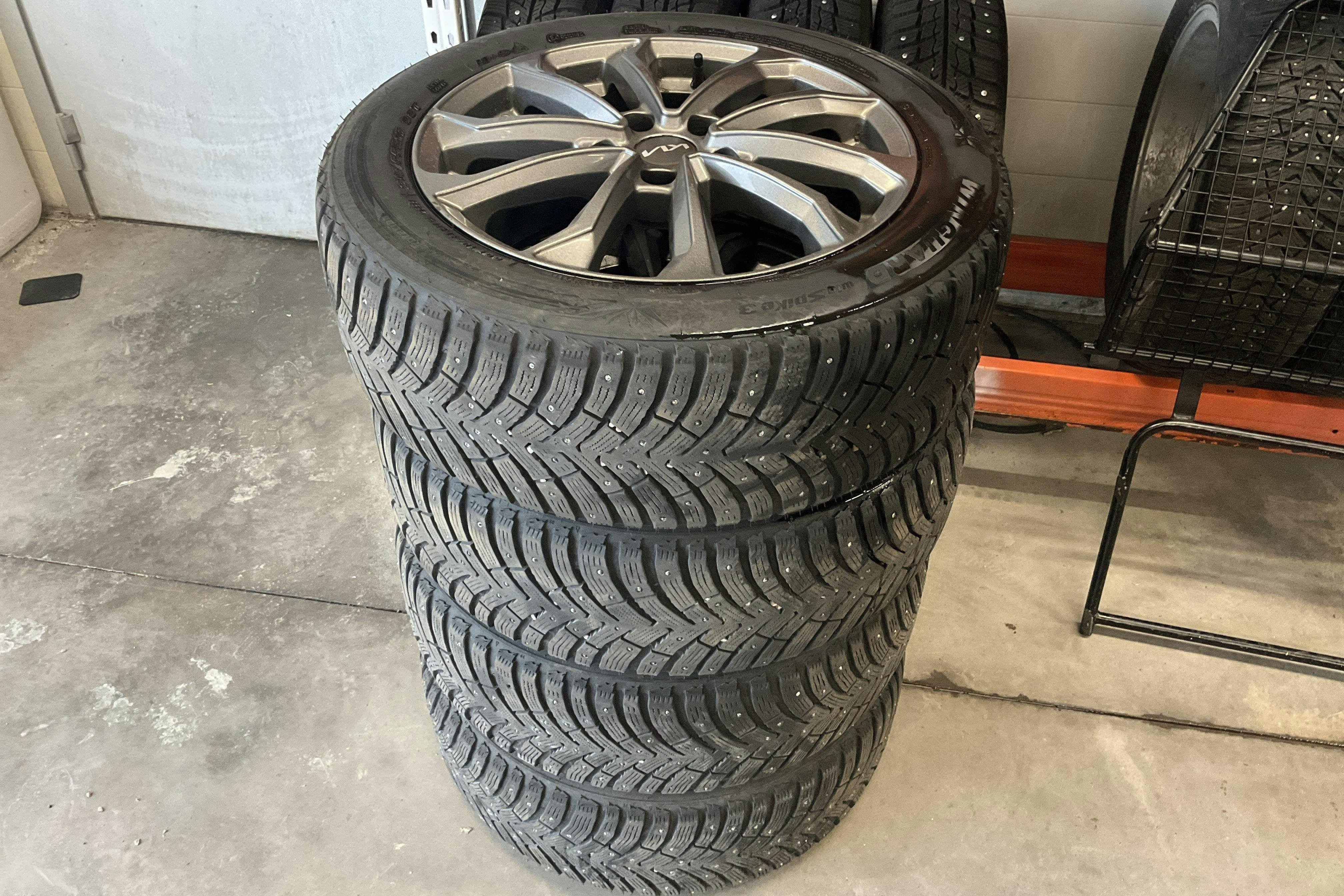 Vehicle Image 18