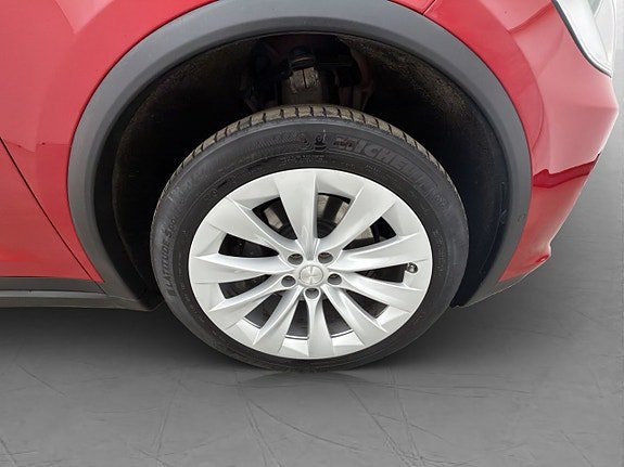 Vehicle Image 35