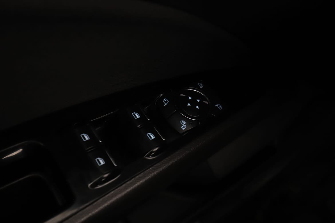 Vehicle Image 35