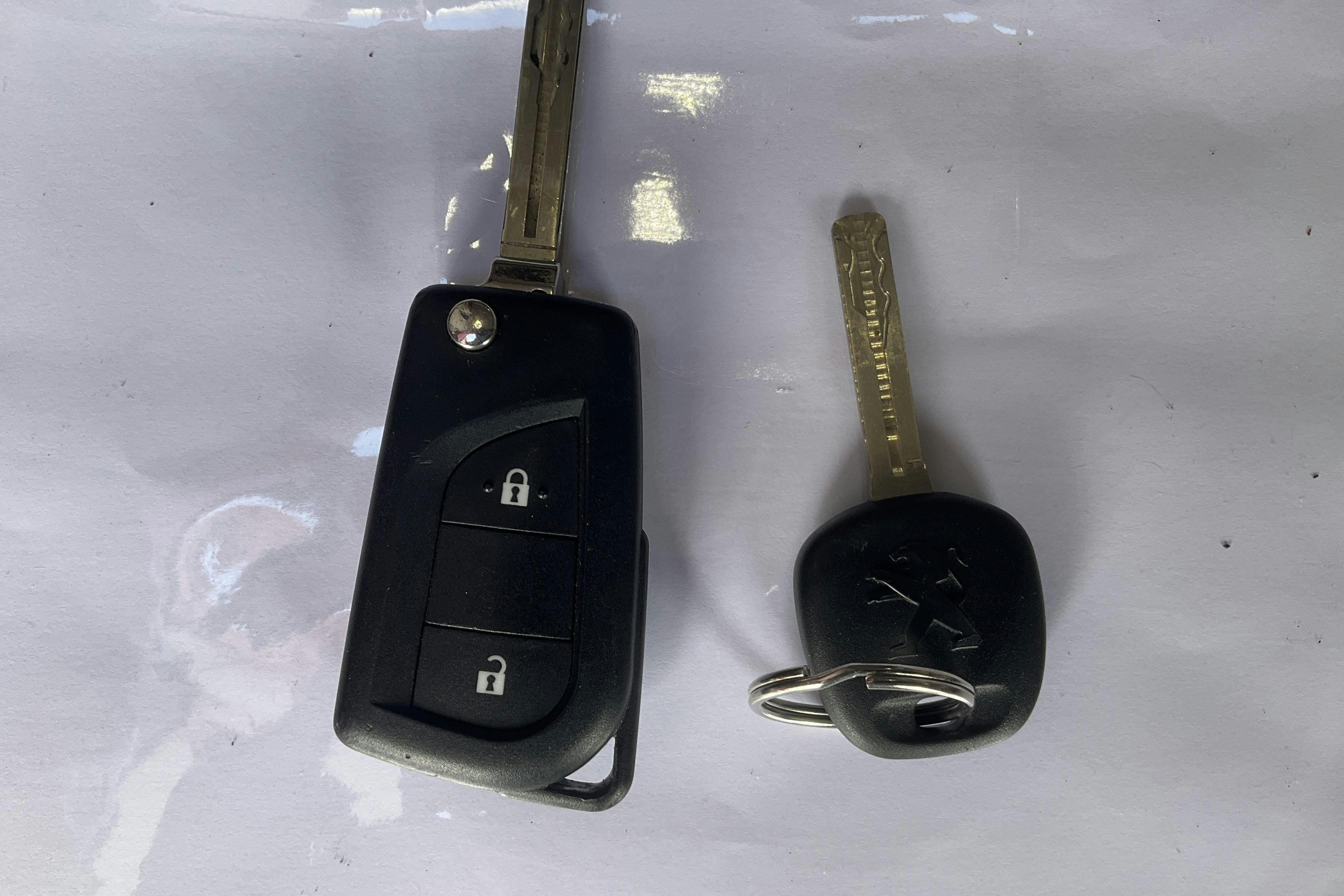 Vehicle Image 12