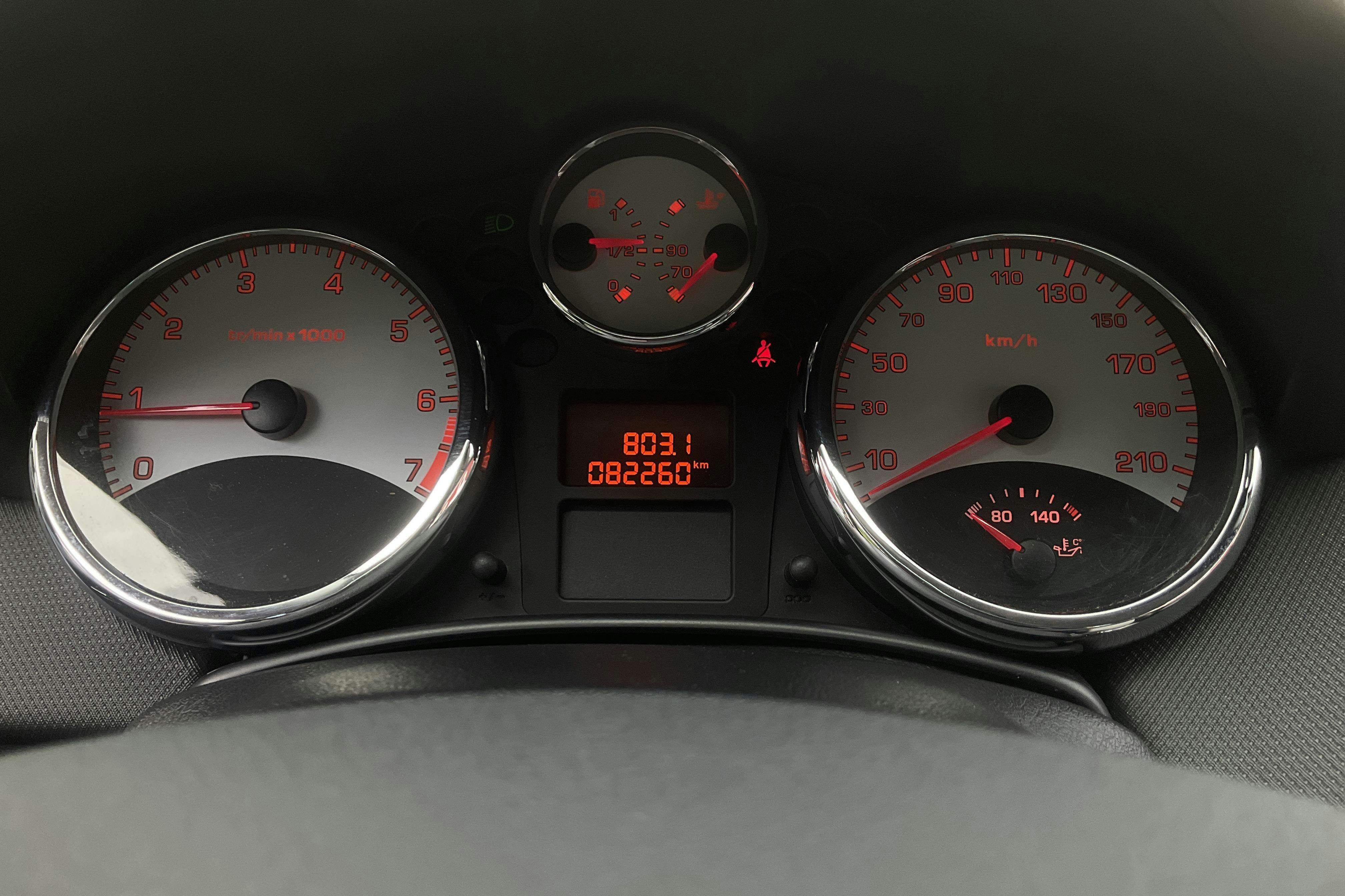 Vehicle Image 15