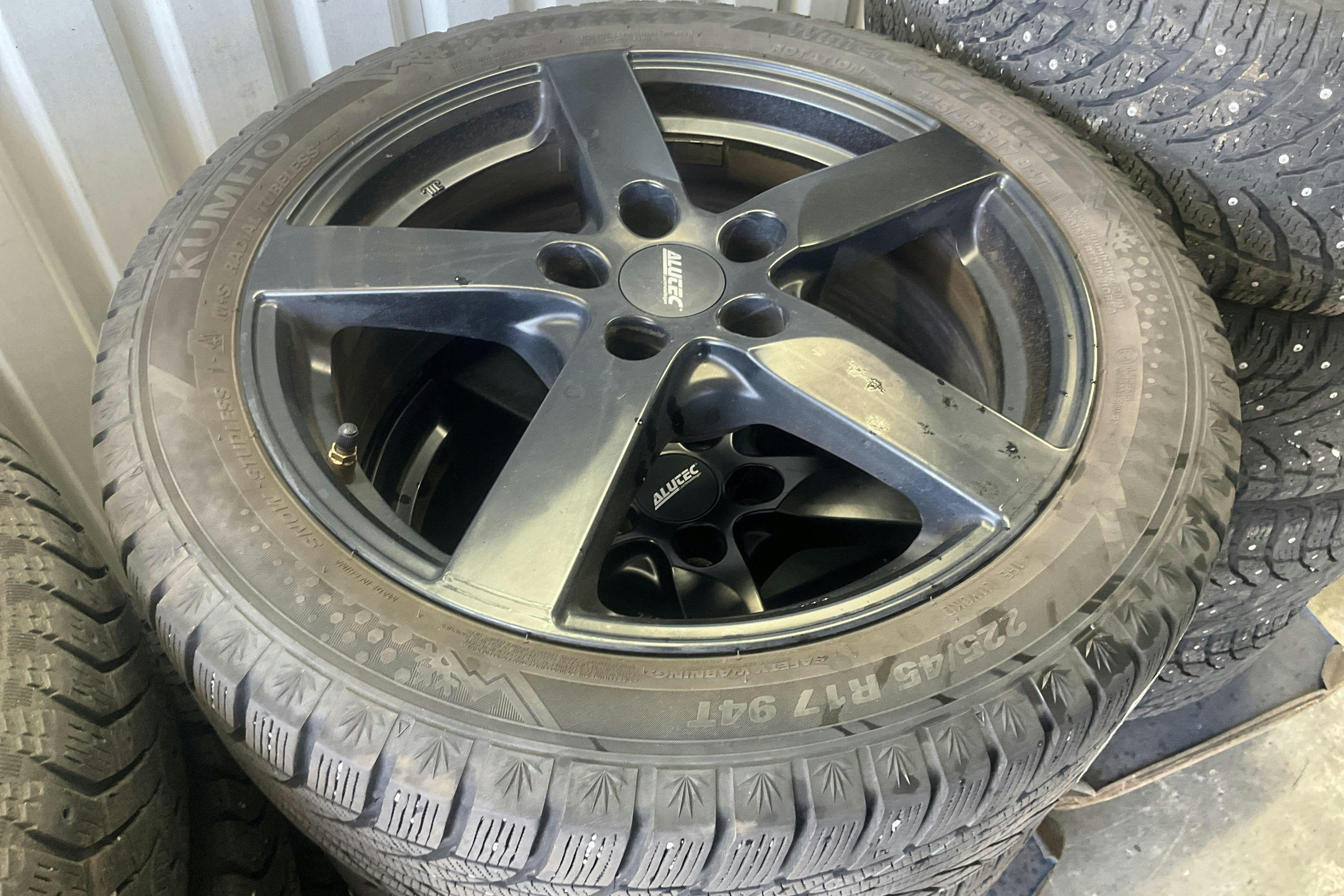 Vehicle Image 19