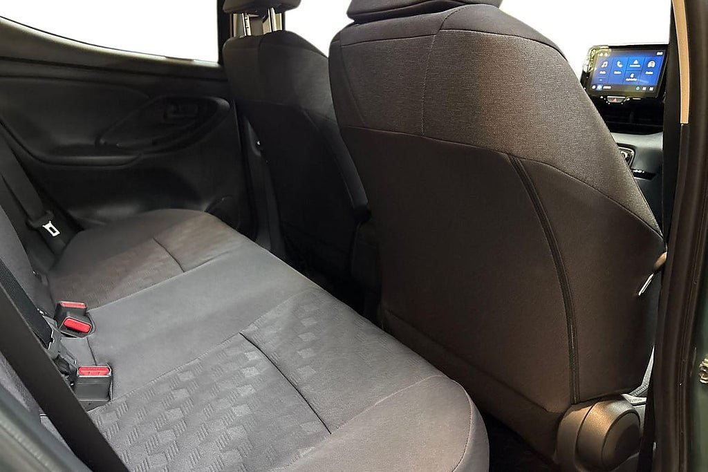 Vehicle Image 9