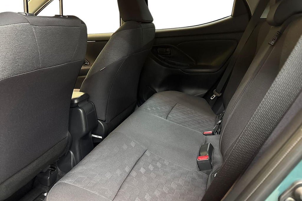 Vehicle Image 13