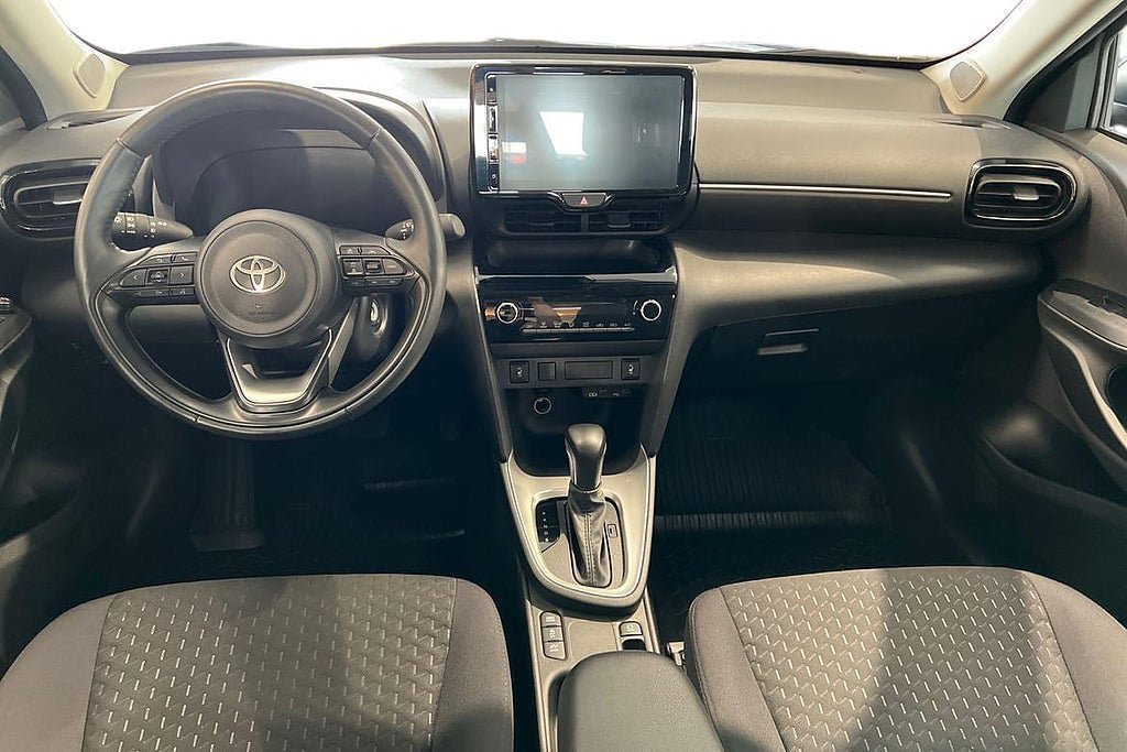 Vehicle Image 10