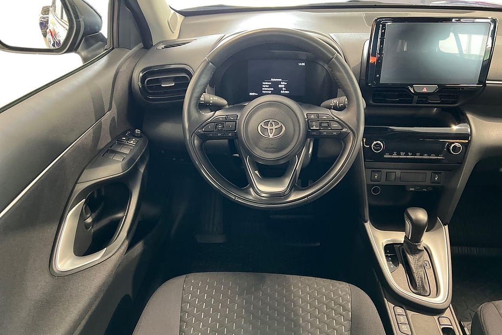 Vehicle Image 11