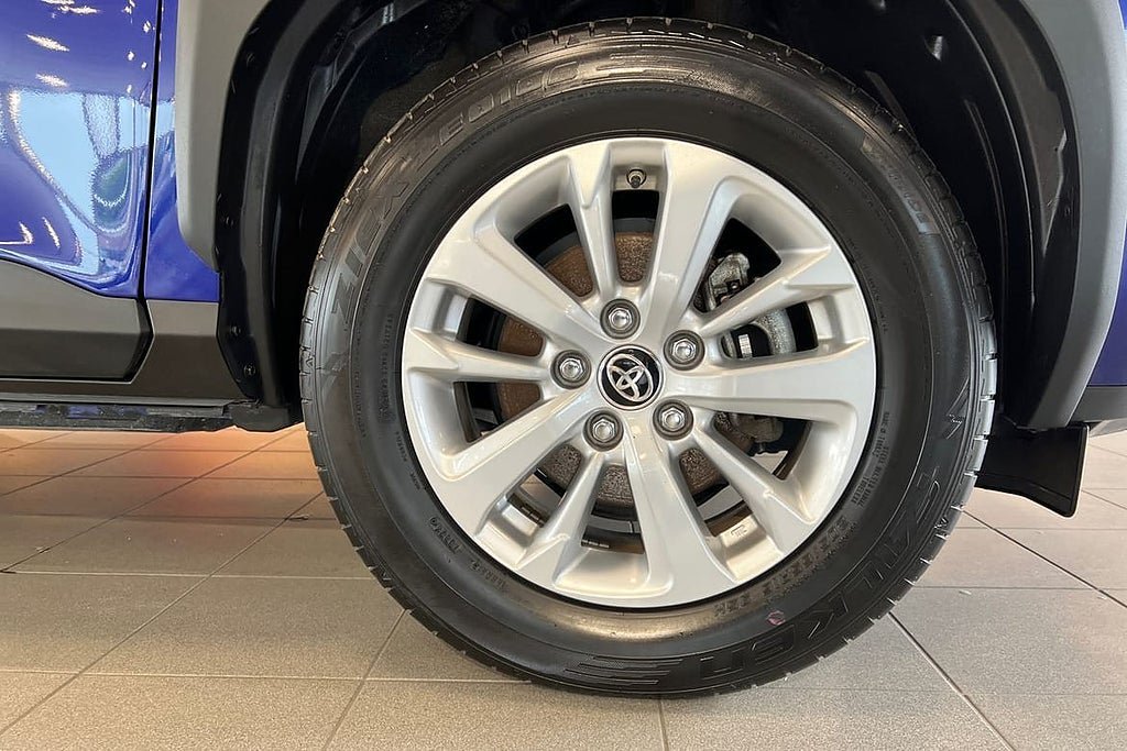 Vehicle Image 17