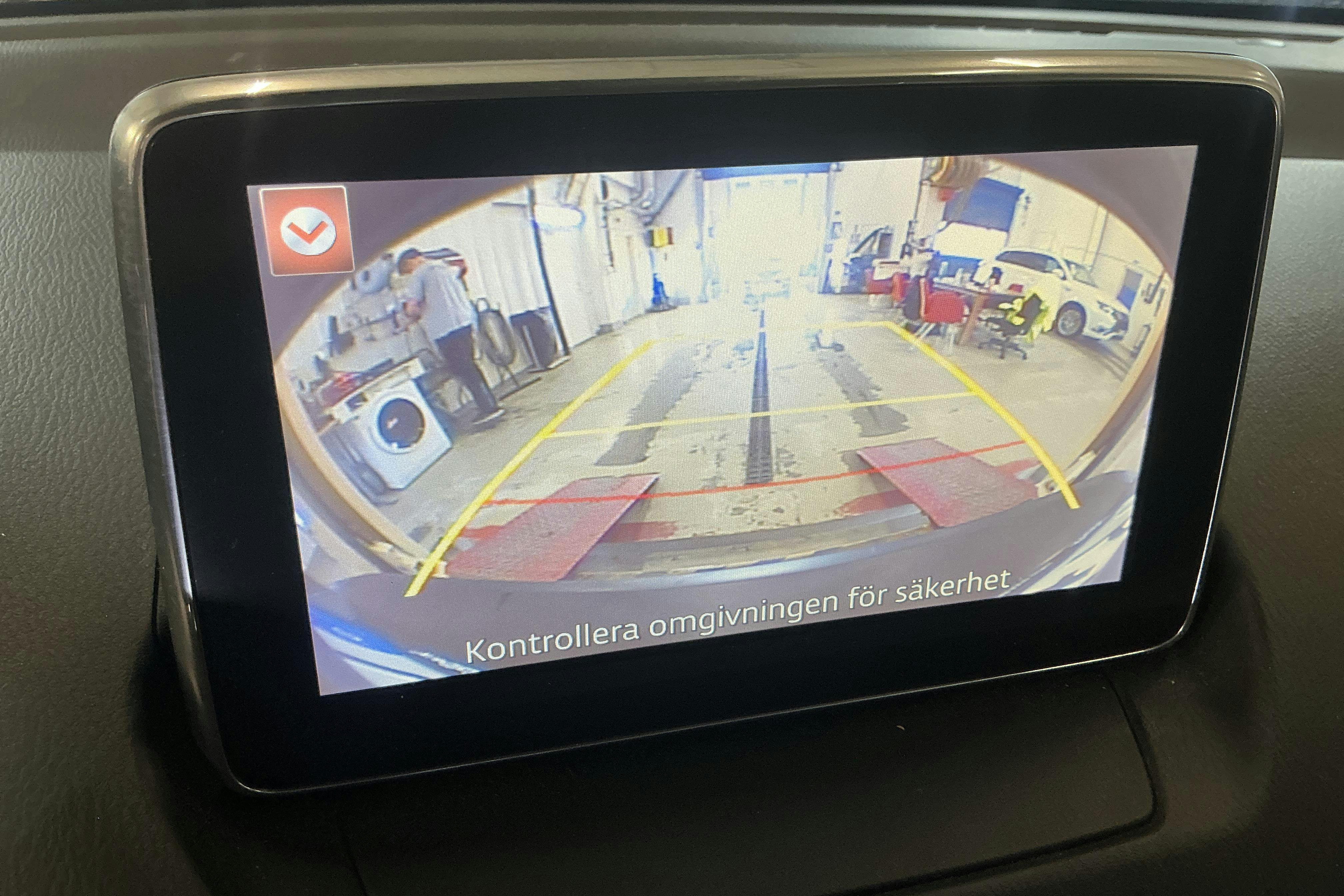 Vehicle Image 12