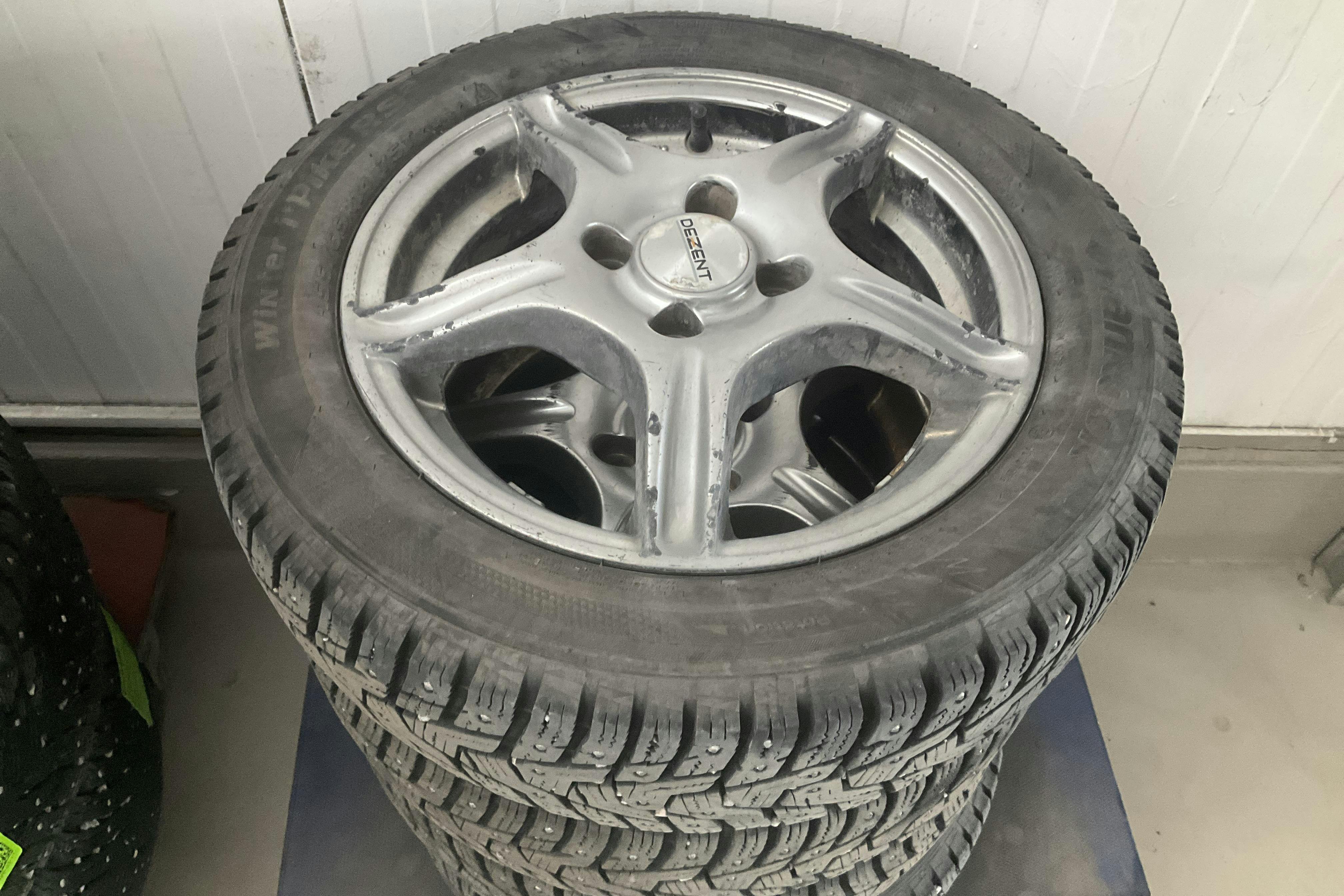 Vehicle Image 15