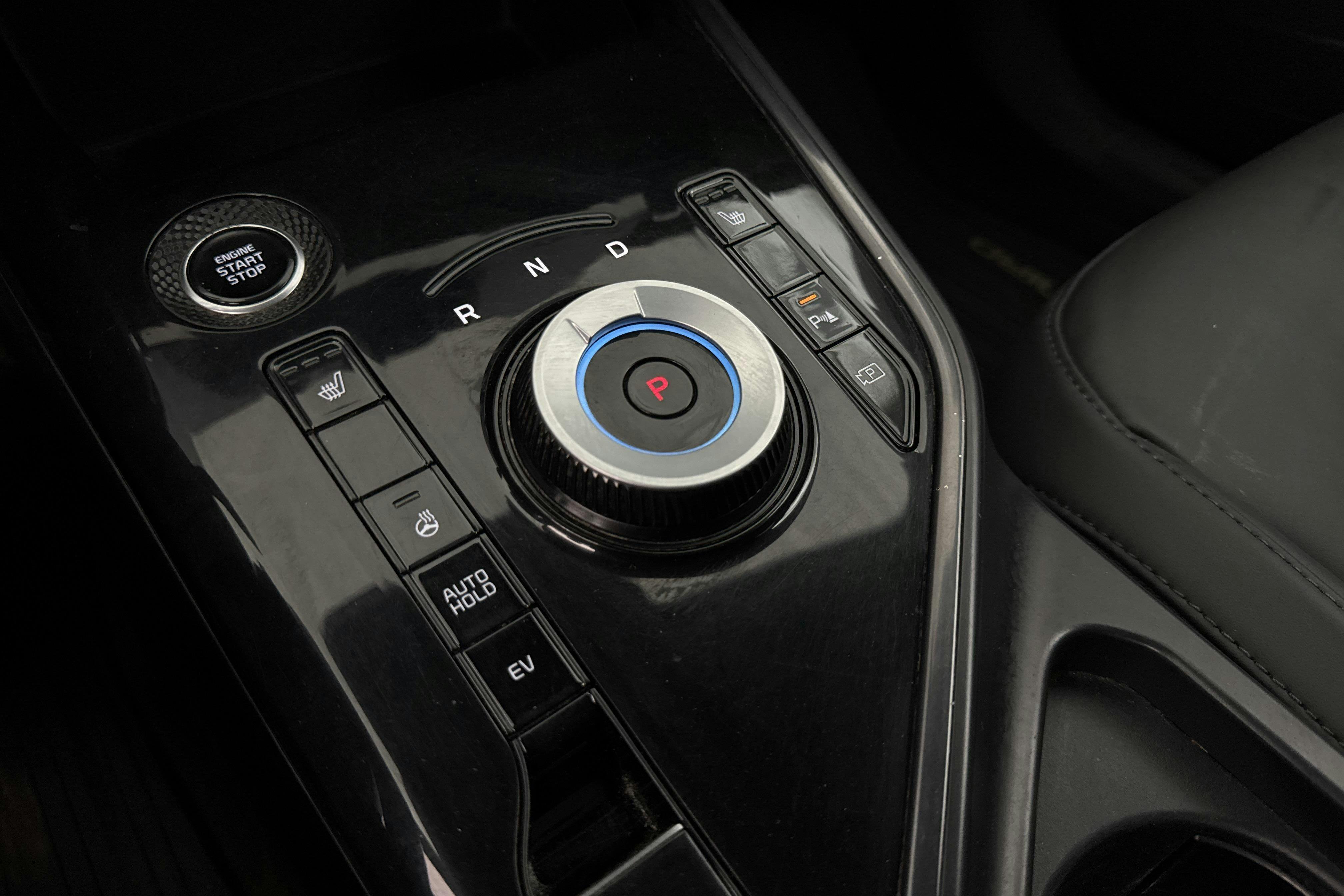 Vehicle Image 14
