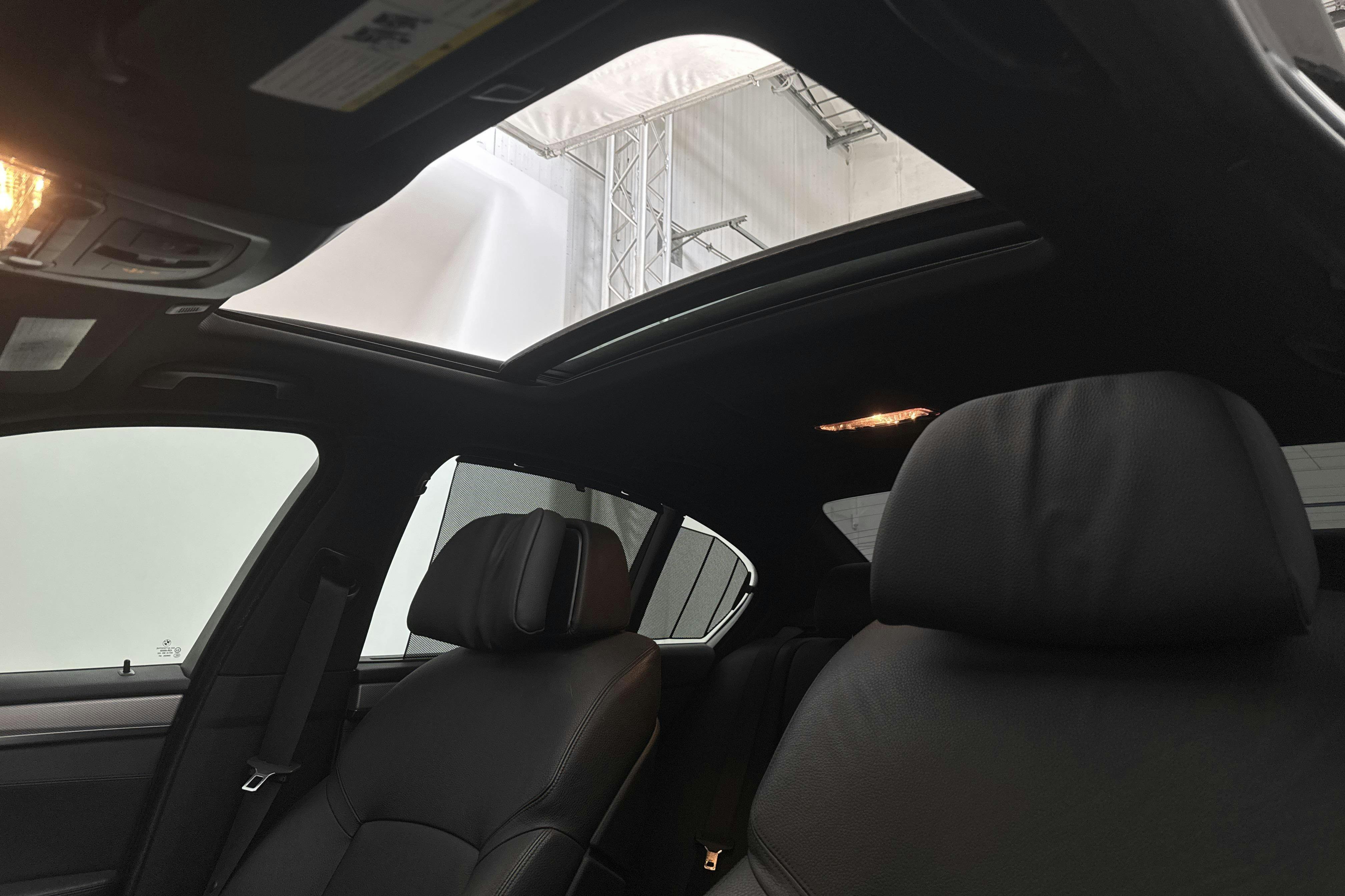 Vehicle Image 17