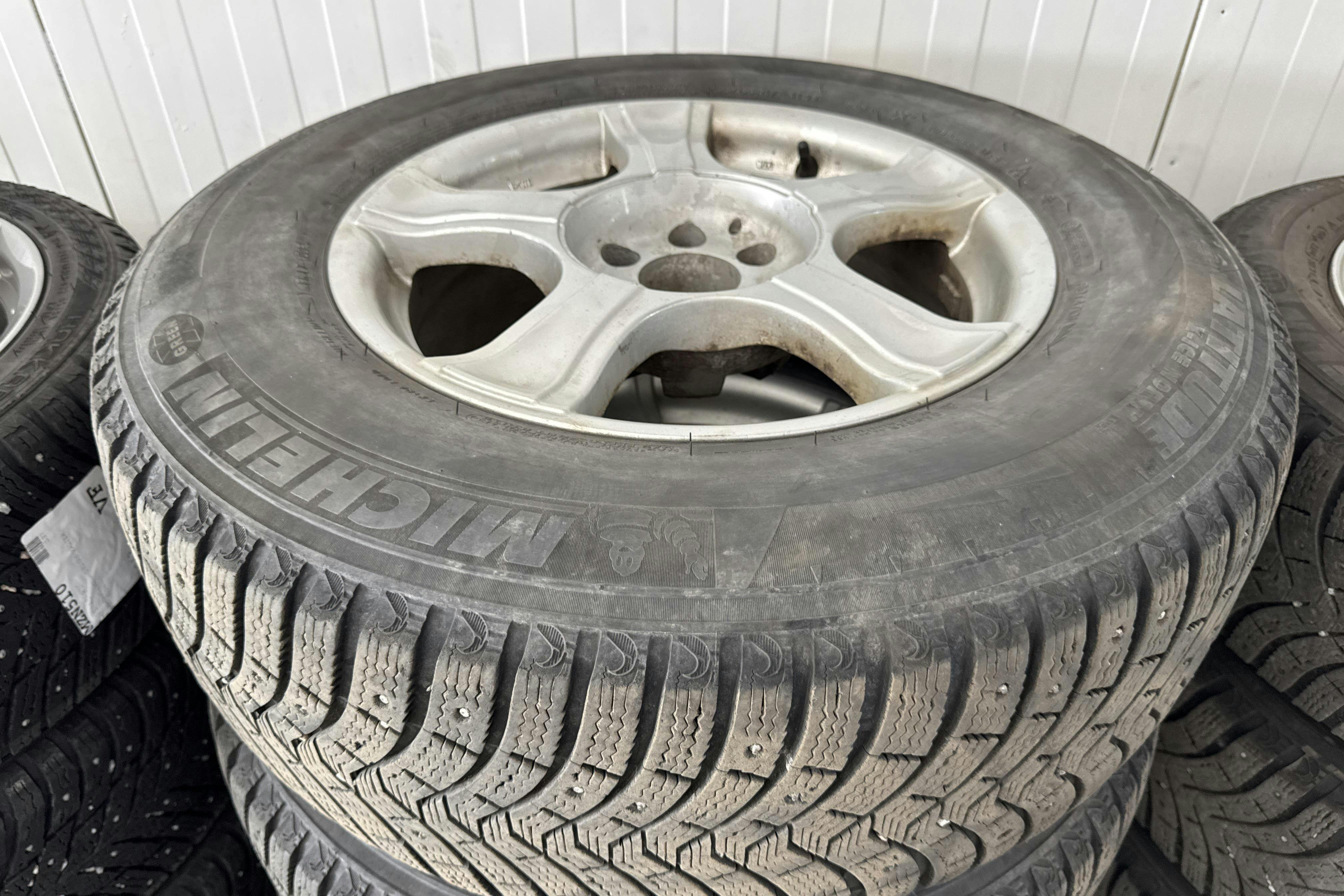 Vehicle Image 20