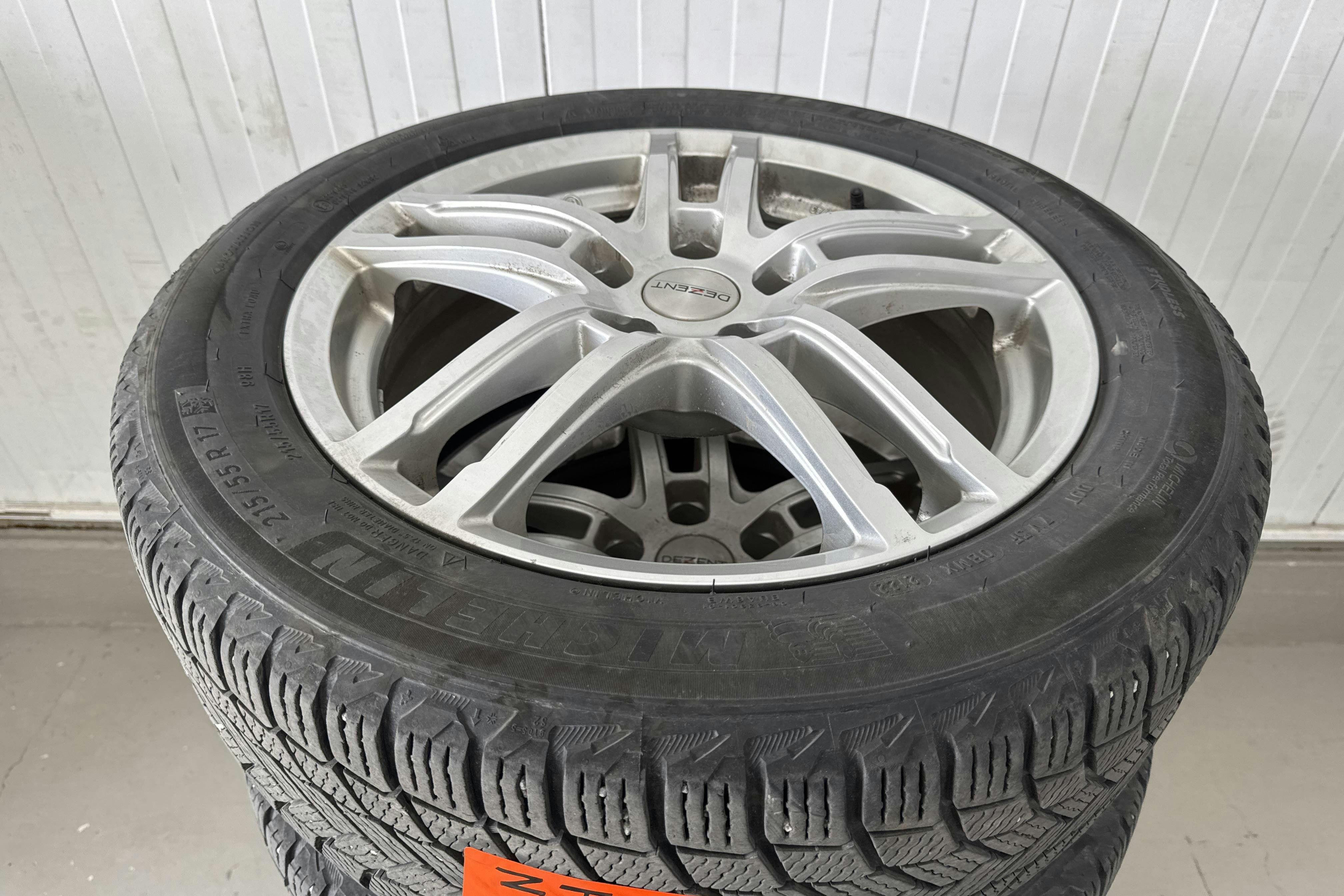Vehicle Image 20
