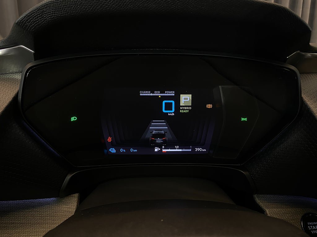 Vehicle Image 25