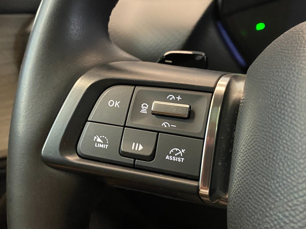 Vehicle Image 36