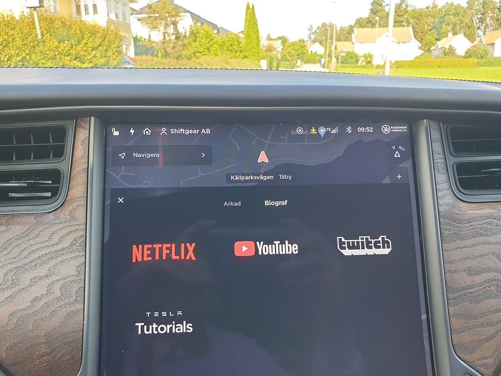 Vehicle Image 6