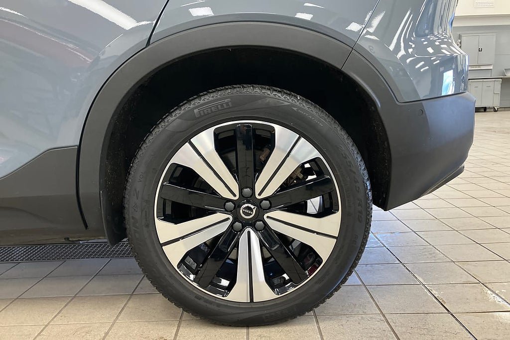 Vehicle Image 17