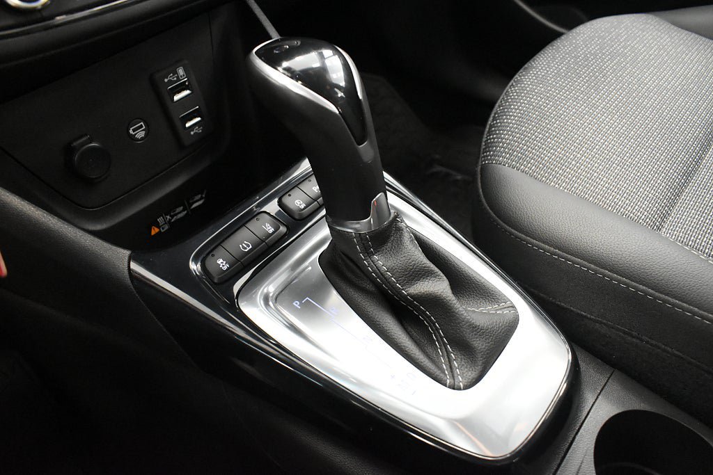 Vehicle Image 16
