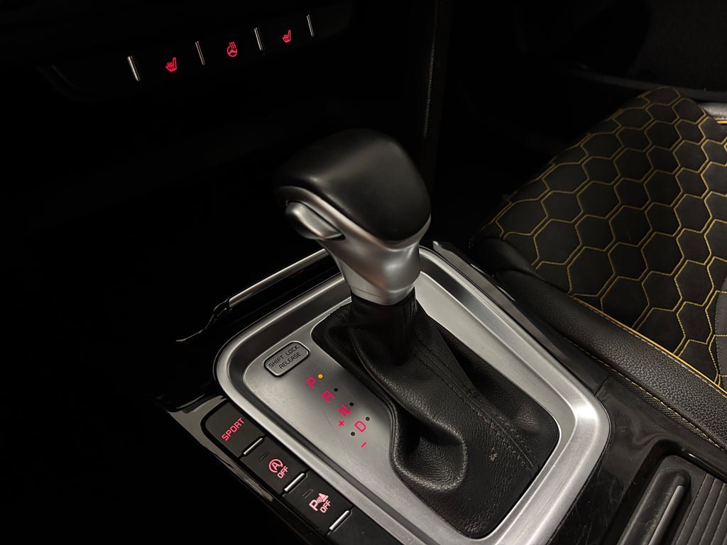 Vehicle Image 17