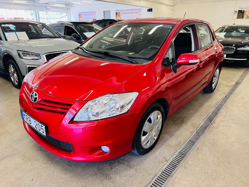 Vehicle Image 13