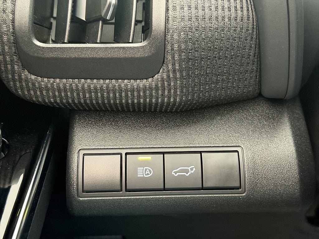 Vehicle Image 28