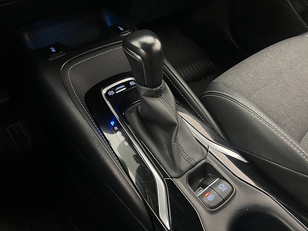 Vehicle Image 22