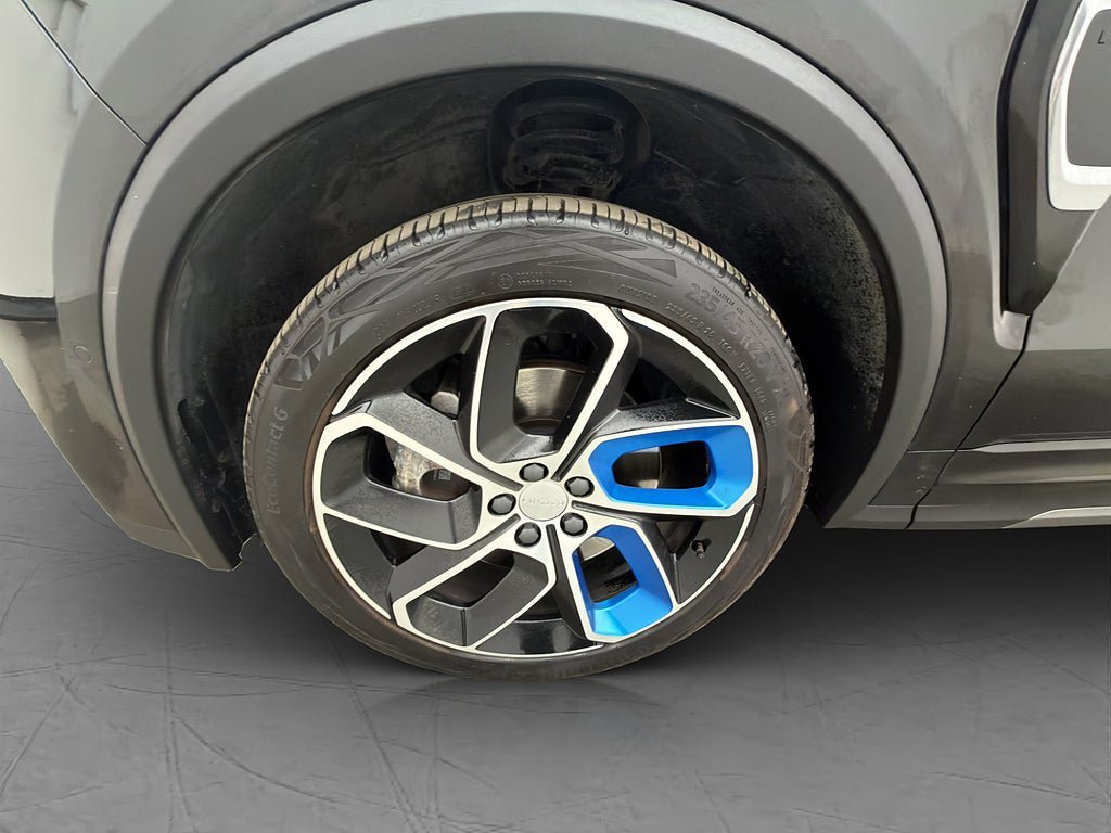 Vehicle Image 36