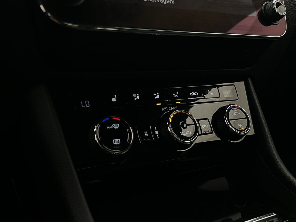 Vehicle Image 27