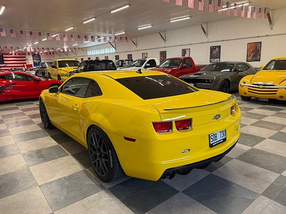 Vehicle Image 9