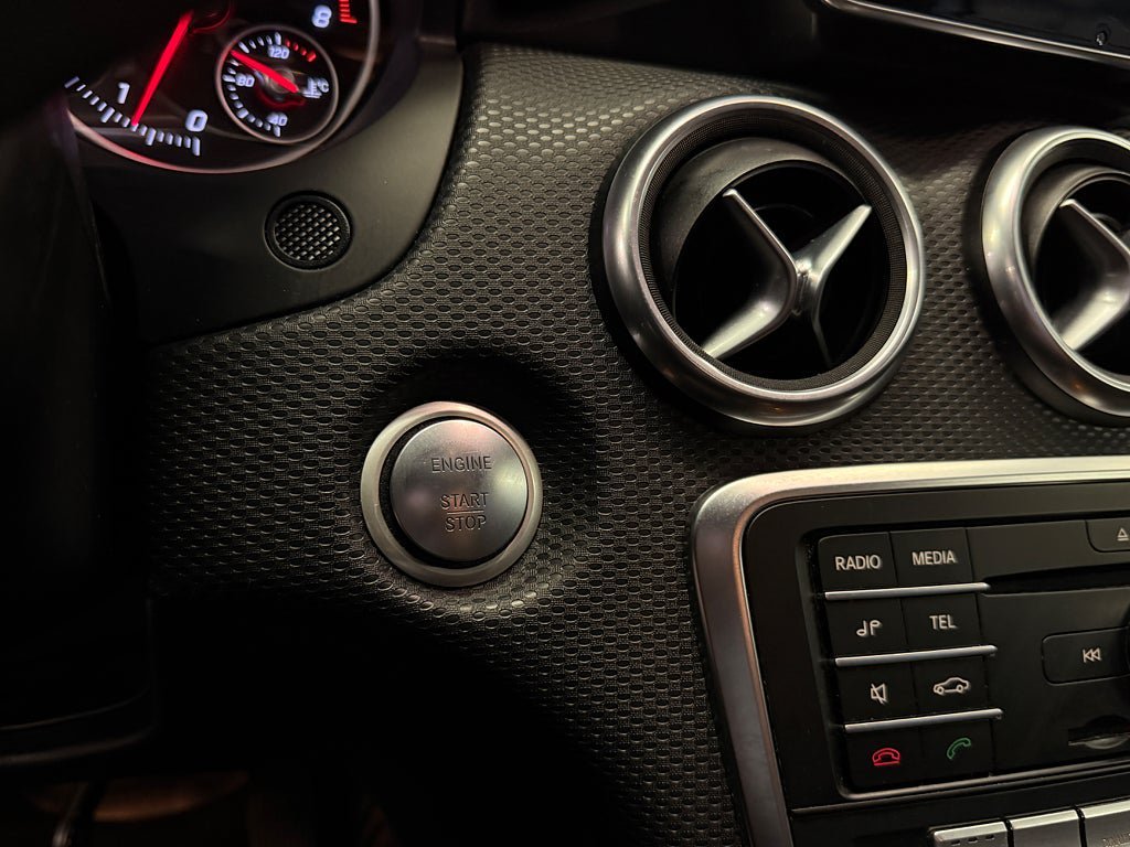 Vehicle Image 26