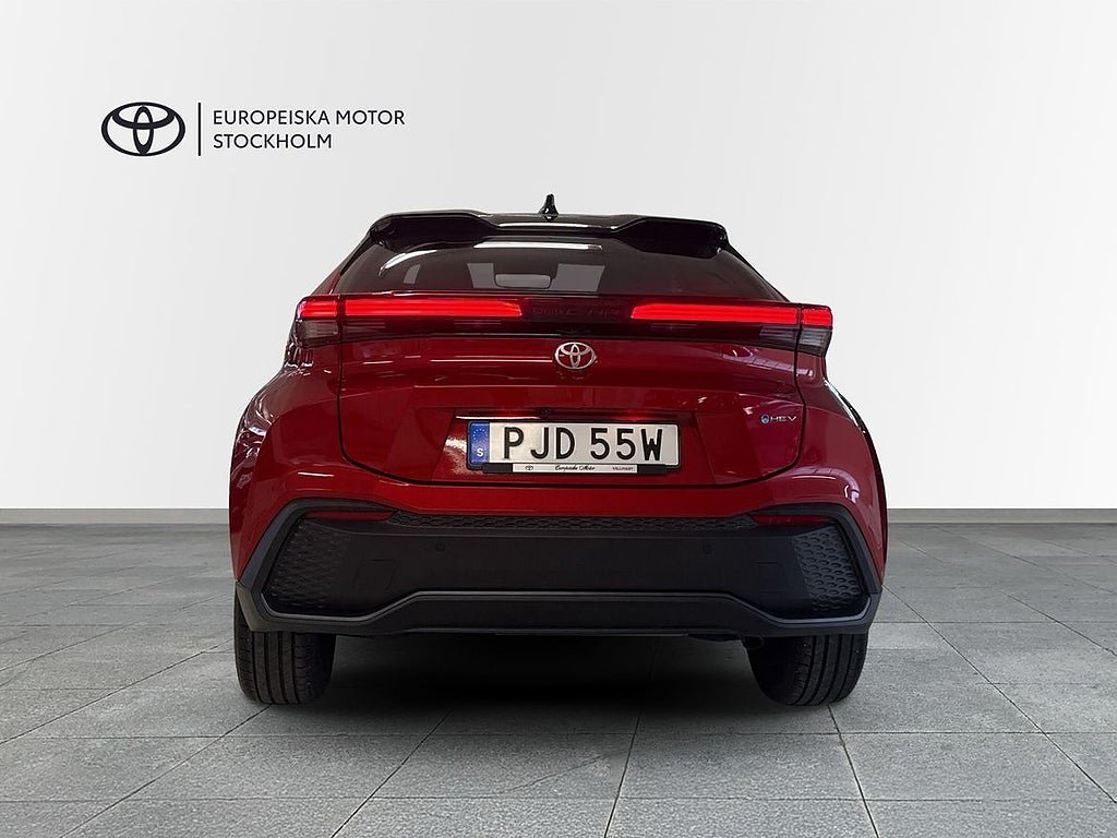 Vehicle Image 6