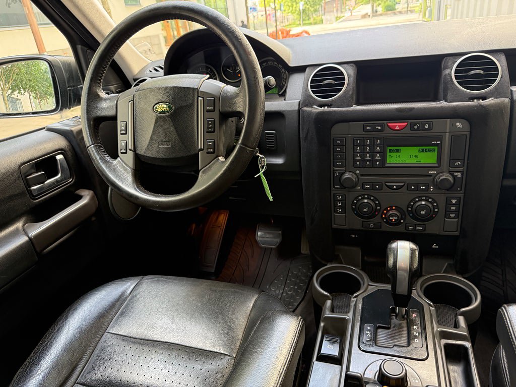 Vehicle Image 16
