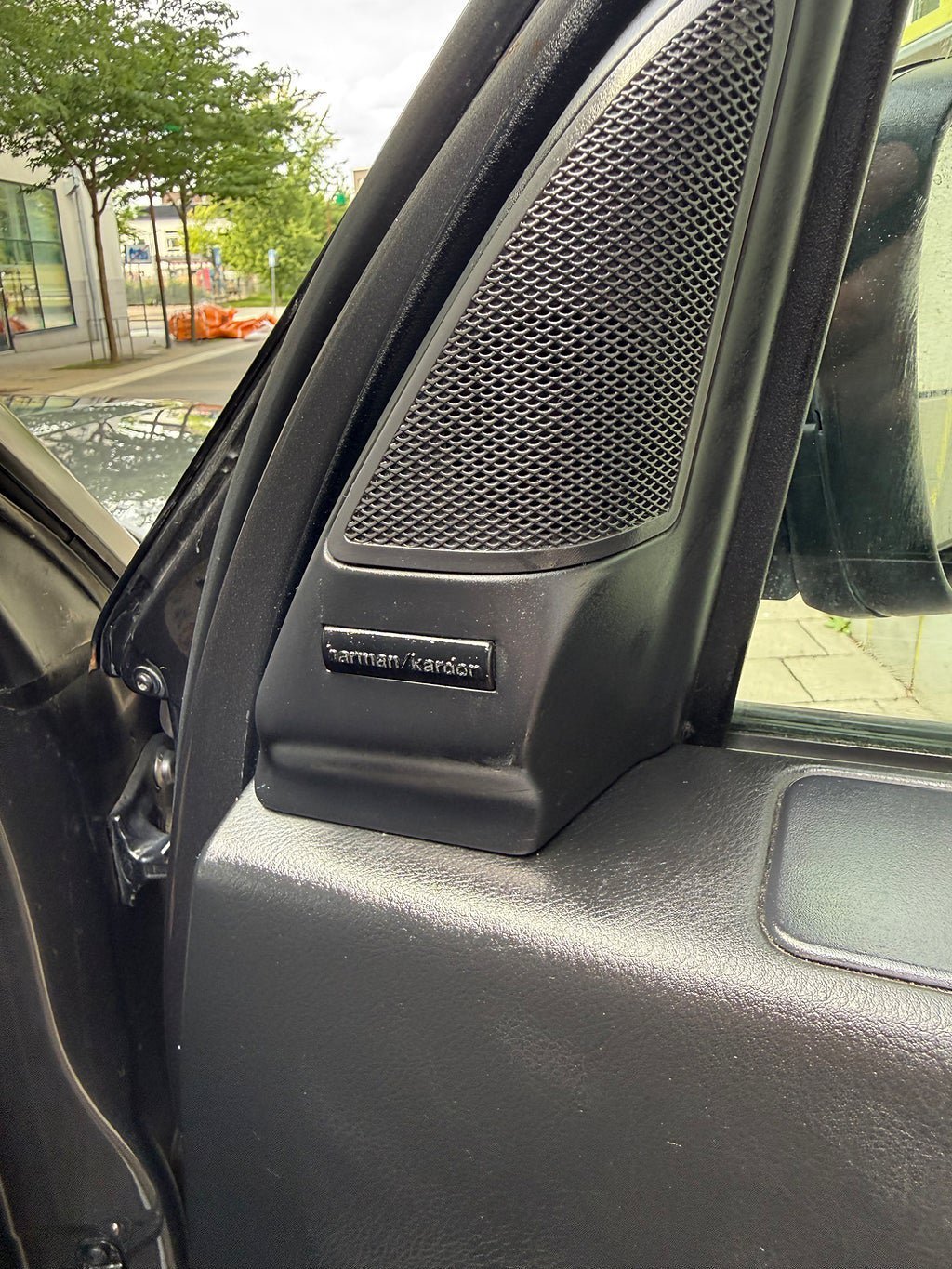 Vehicle Image 17
