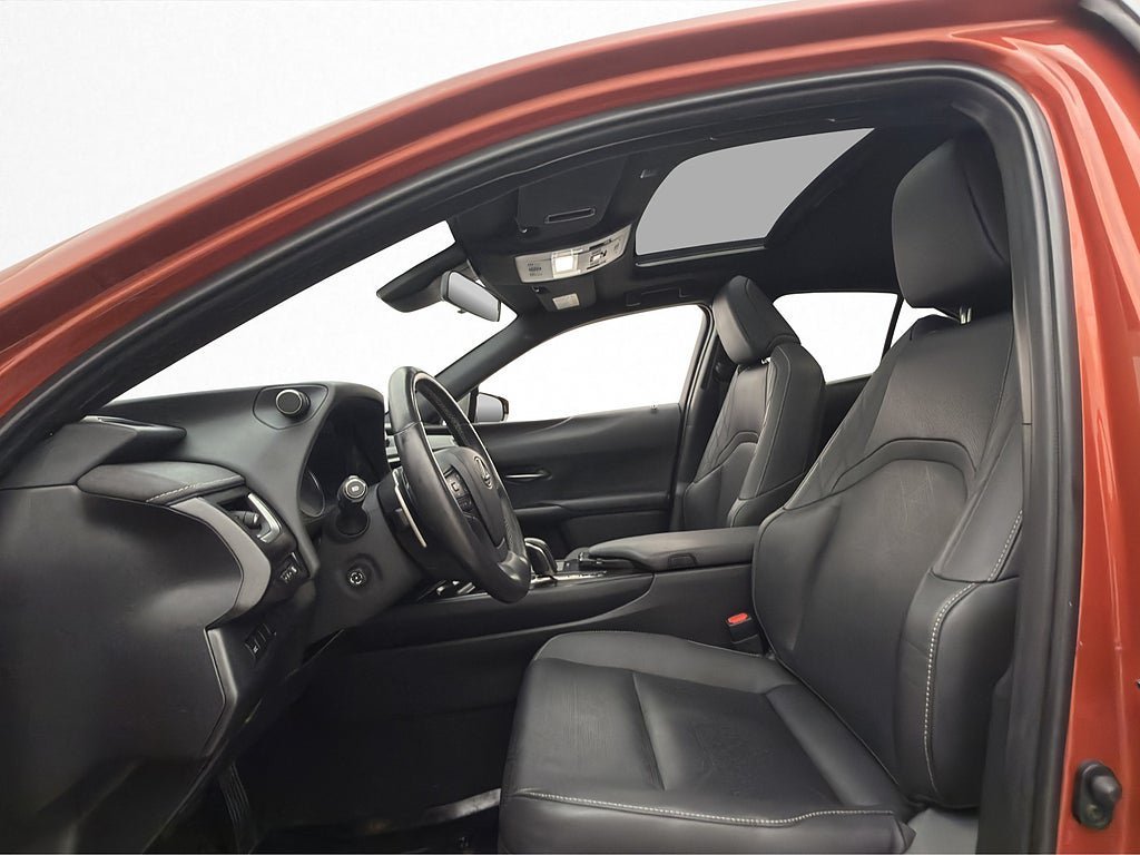 Vehicle Image 18