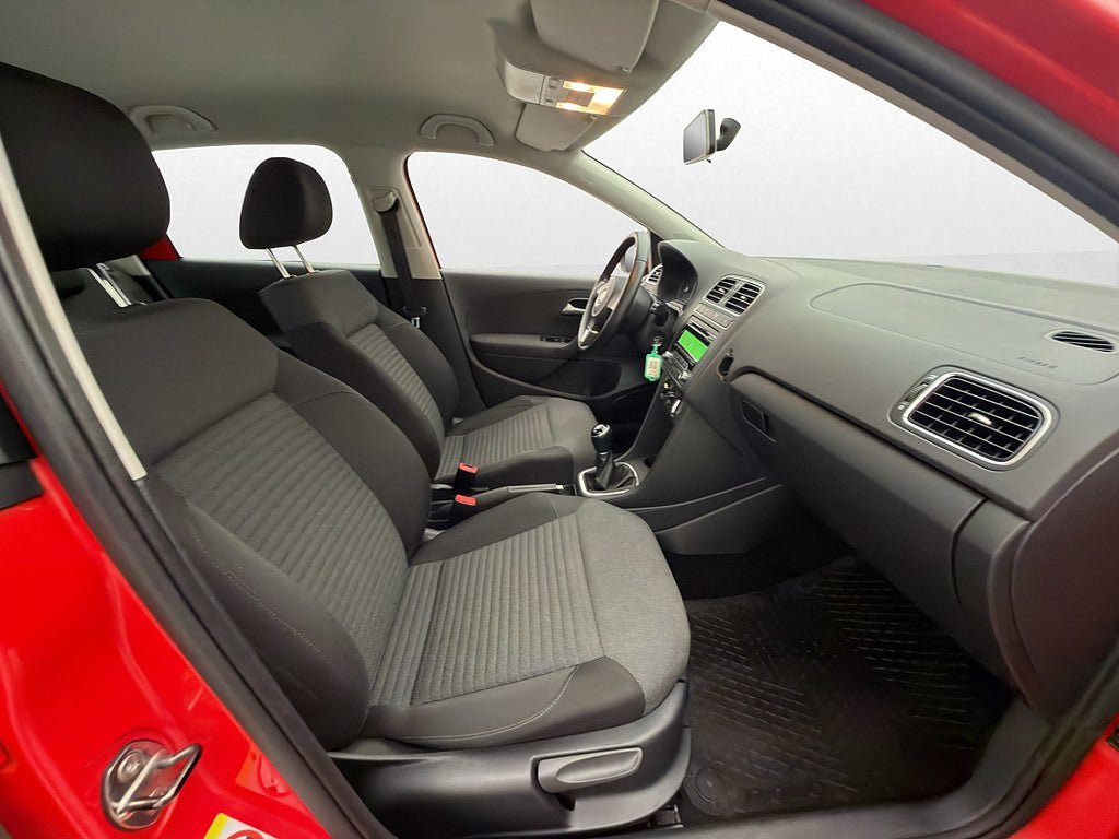 Vehicle Image 12