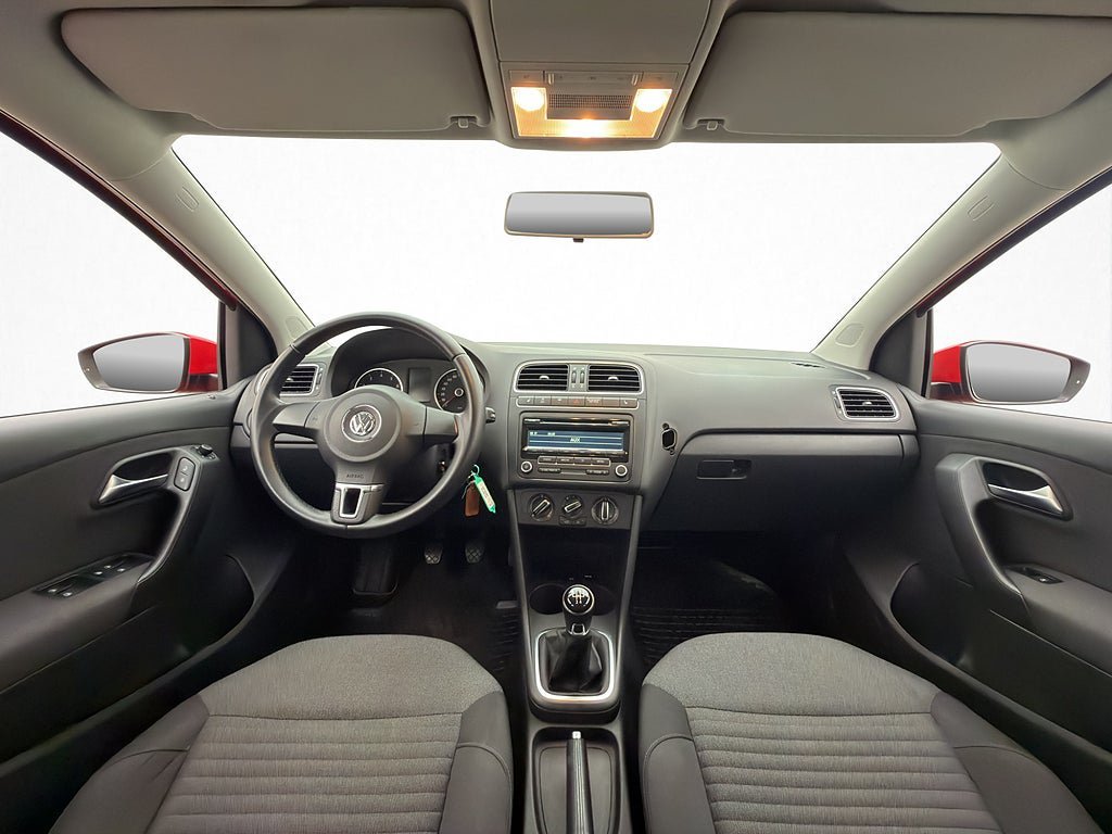 Vehicle Image 14