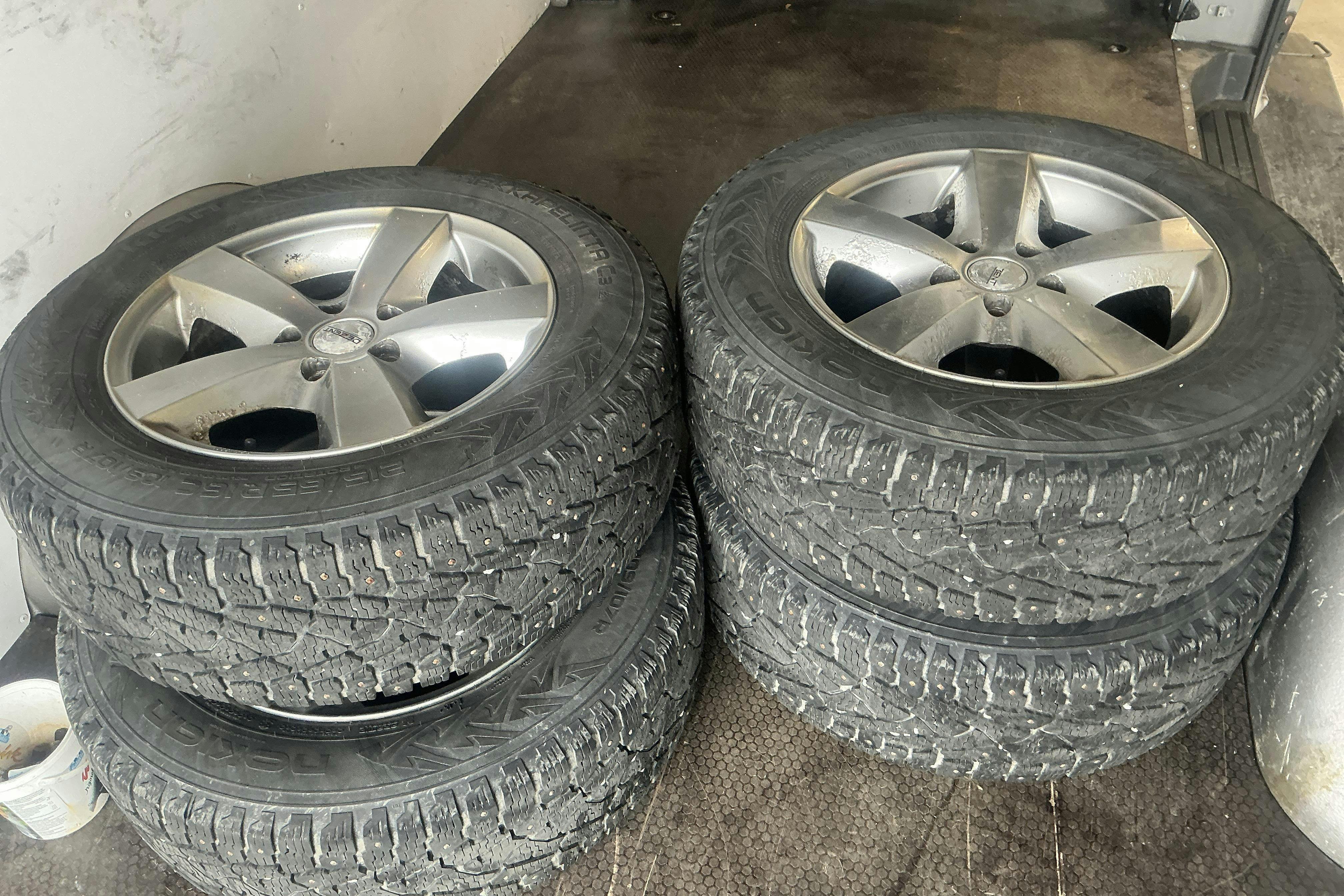 Vehicle Image 11