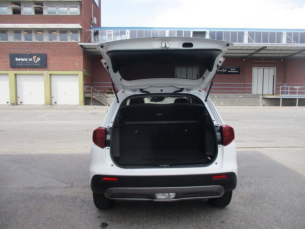Vehicle Image 7