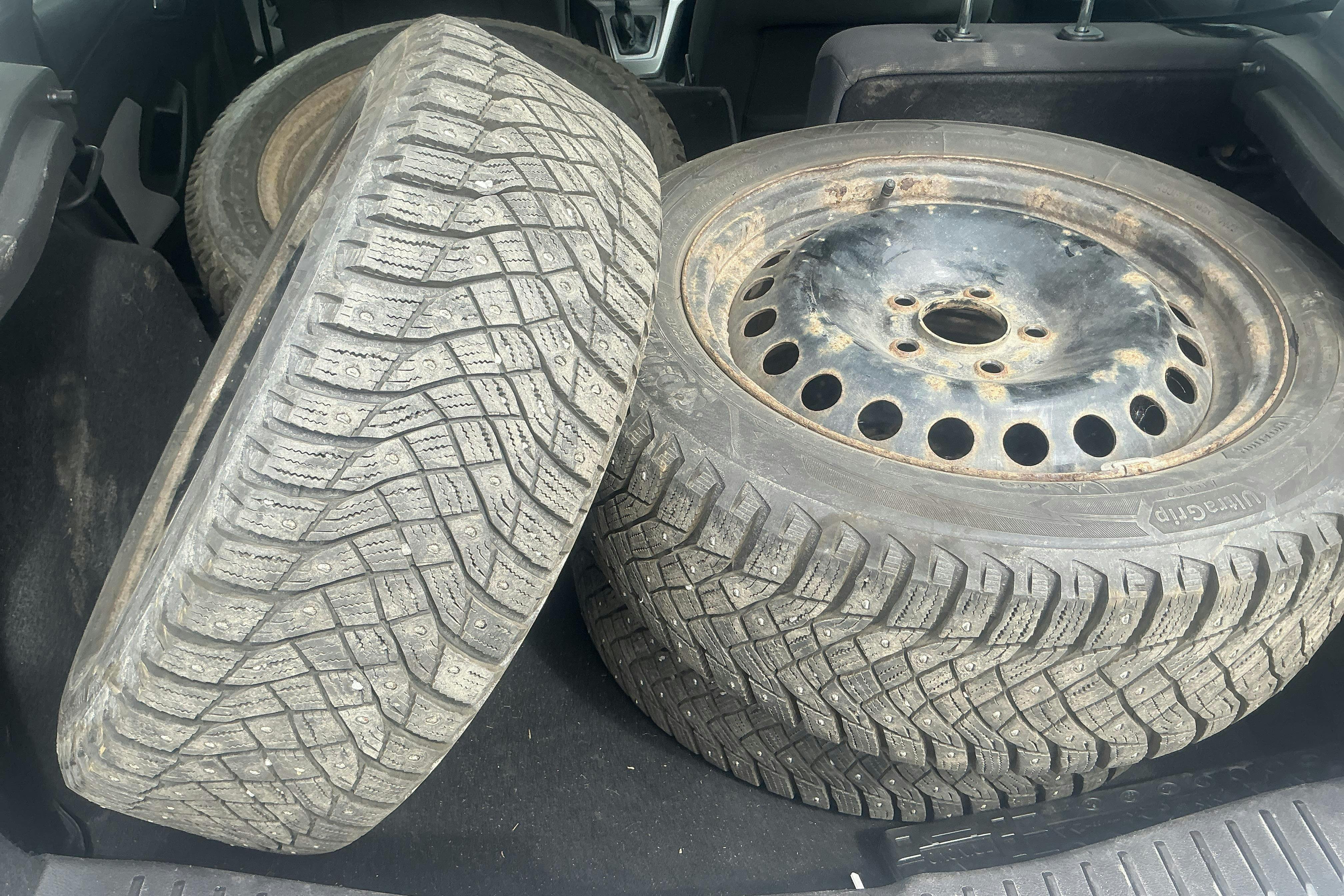 Vehicle Image 12