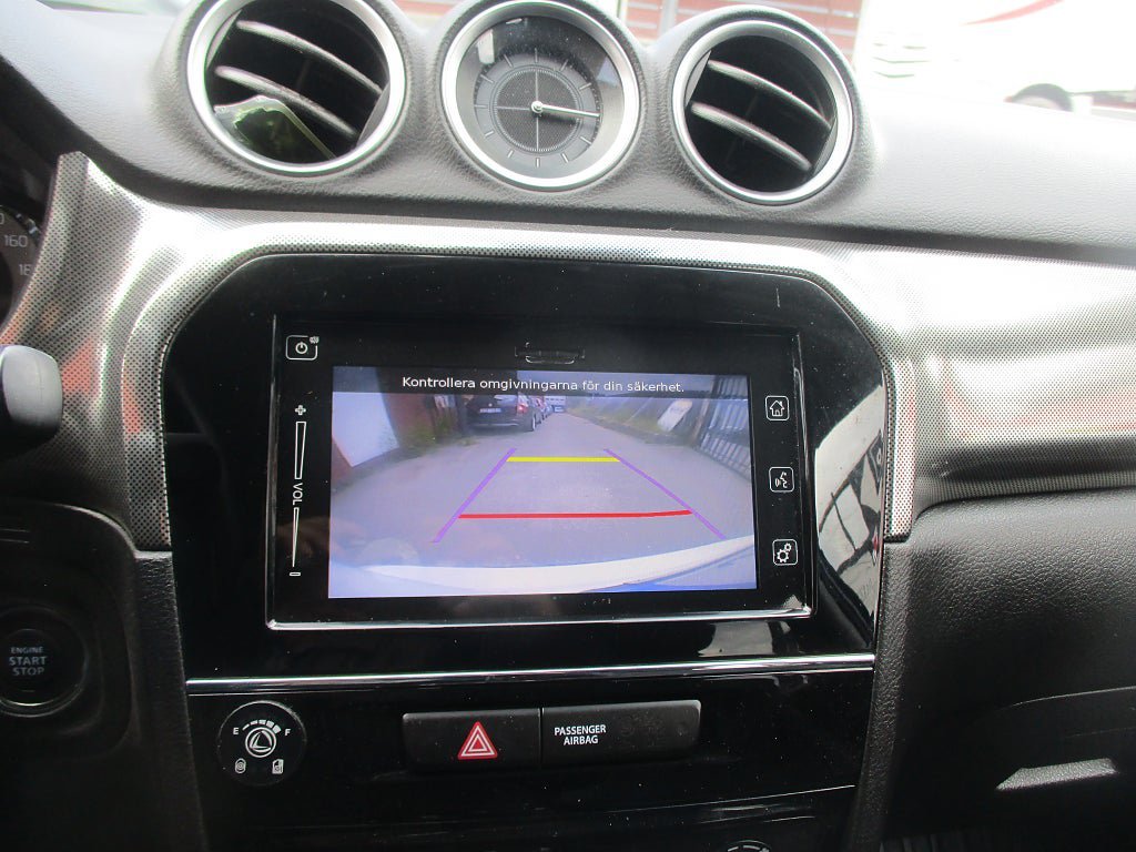 Vehicle Image 14