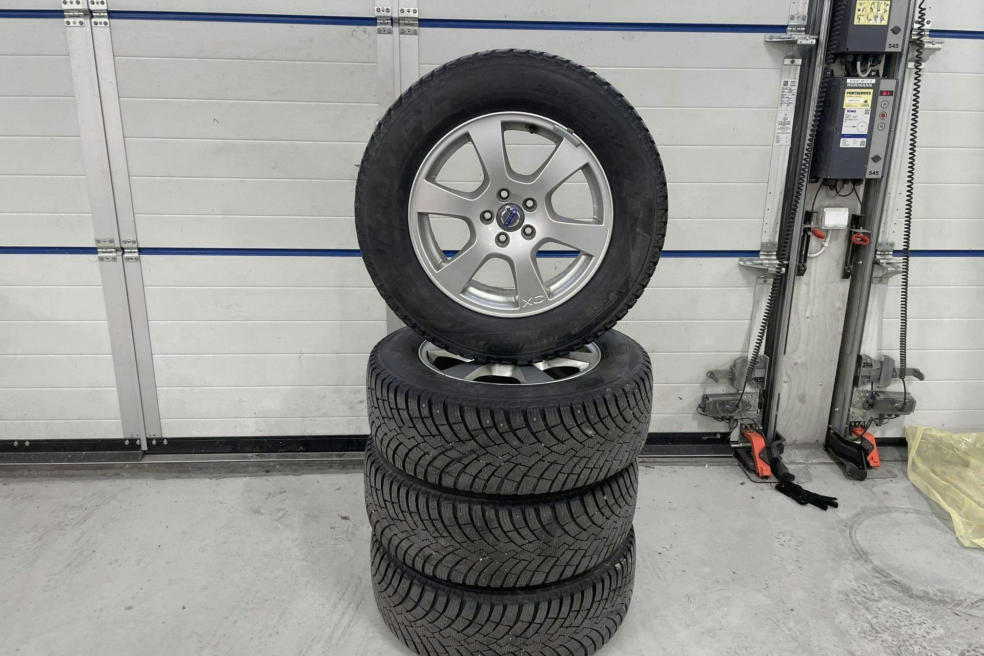 Vehicle Image 14